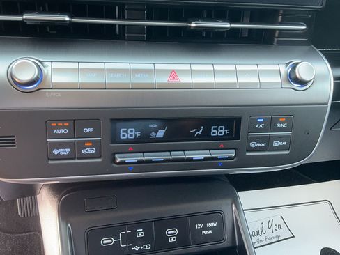 Used 2024 Hyundai Kona SEL FWD image 25