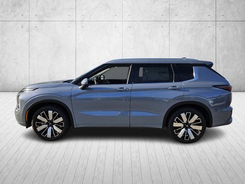New 2026 Mitsubishi Outlander SEL image 4