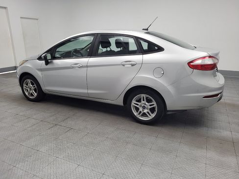 Used 2019 Ford Fiesta SE FWD image 3