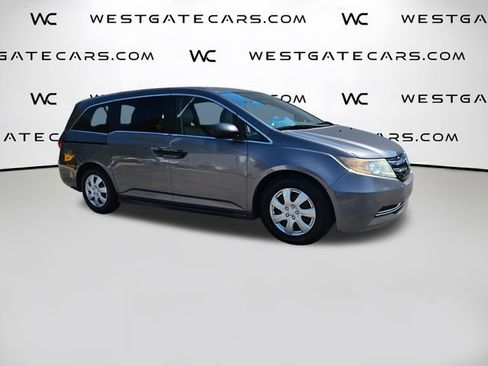 Used 2016 Honda Odyssey LX image 1