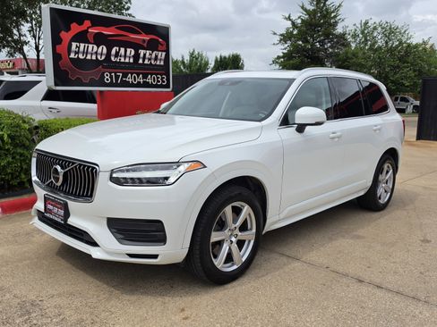 Used 2020 Volvo XC90 T6 Momentum AWD/4WD image 1