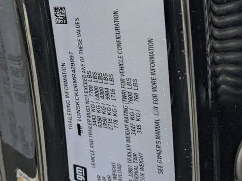 Used 2021 Chevrolet Suburban LT w/ Rear Media and Nav Package image 43