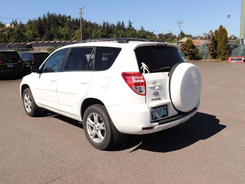 Used 2012 Toyota RAV4 4WD w/ Upgrade Value Pkg image 7