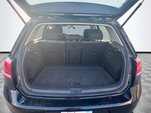 Used 2019 Volkswagen Golf S FWD image 23