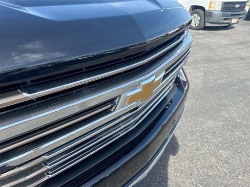 Used 2022 Chevrolet Silverado 1500 High Country image 36