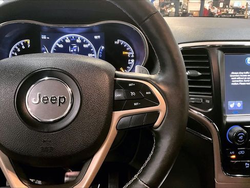 Used 2017 Jeep Grand Cherokee Limited AWD/4WD image 25