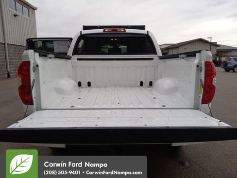 Used 2018 Toyota Tundra SR5 image 27