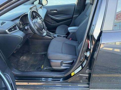 Used 2022 Toyota Corolla SE image 9