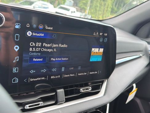 New 2027 Chevrolet Equinox LT w/ Convenience Package II FWD image 23