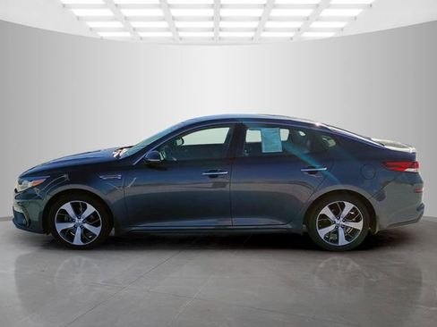 Used 2019 Kia Optima S image 8