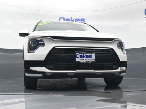 Certified 2023 Kia Niro EX Touring image 39