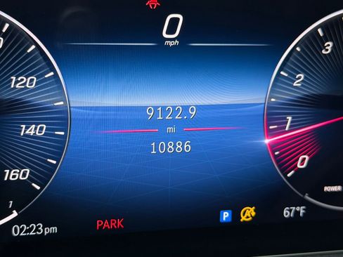 Certified 2024 Mercedes-Benz GLB 250 4MATIC image 3