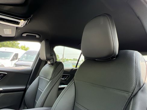 Certified 2025 Mercedes-Benz GLC 300 4MATIC image 22