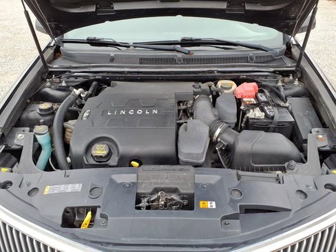 Used 2013 Lincoln MKS image 14