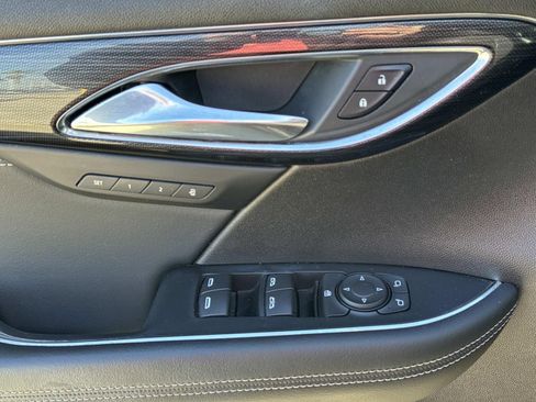 Used 2022 Buick Envision Essence w/ Sport Touring Package image 19