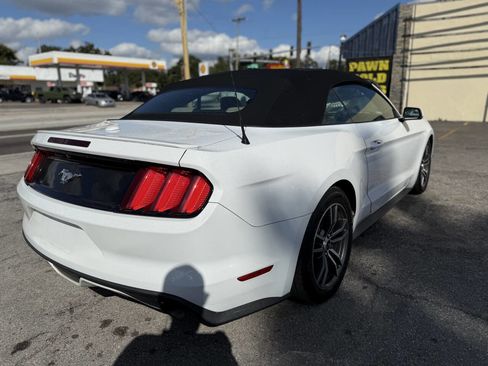 Used 2017 Ford Mustang Premium image 9