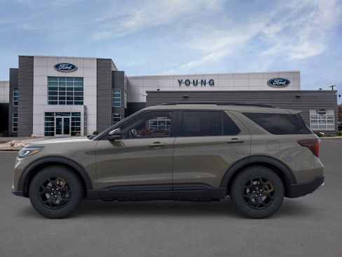 New 2026 Ford Explorer Tremor image 3