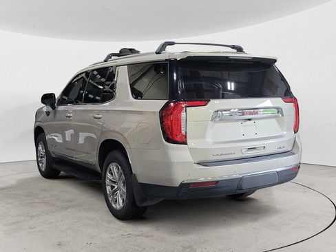 Used 2021 GMC Yukon SLT w/ SLT Premium Package AWD/4WD image 3