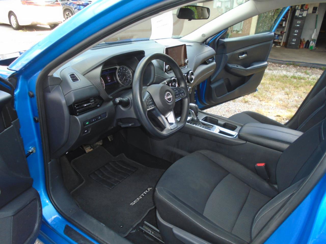 Used 2024 Nissan Sentra SV FWD image 7