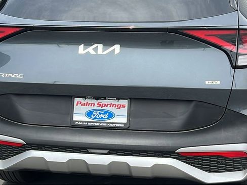 Used 2025 Kia Sportage LX AWD/4WD image 6