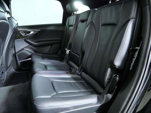 Used 2025 Audi Q7 3.0T Premium Plus image 14