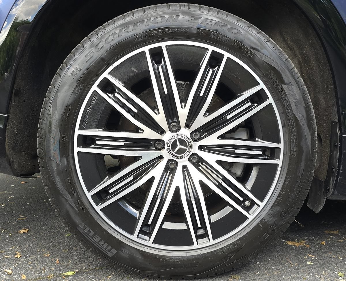 Used 2023 Mercedes-Benz EQS 450+ 4MATIC SUV w/ AMG Line Exterior Package image 80