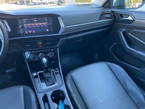Used 2020 Volkswagen Jetta SEL image 20