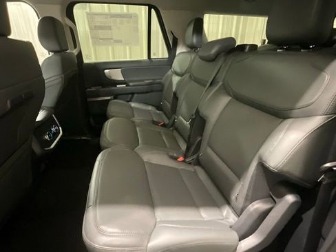 New 2026 Ford Expedition Max Active AWD/4WD image 11