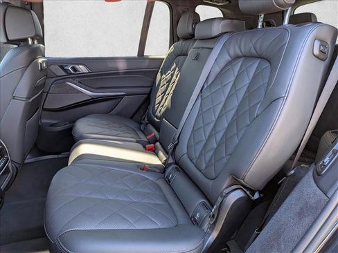 Used 2026 BMW X7 xDrive40i image 21