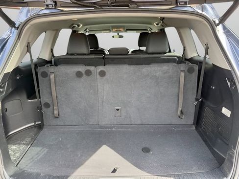 Used 2015 Toyota Highlander Plus AWD/4WD image 9