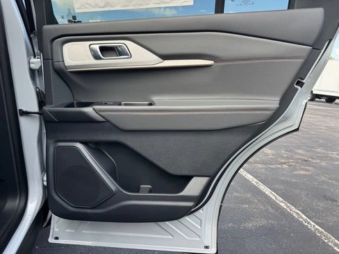 New 2026 Ford Explorer Active w/ Active Comfort Package AWD/4WD image 29