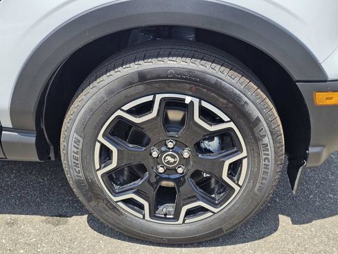 New 2026 Ford Bronco Sport Outer Banks w/ Outer Banks Tech Package+ AWD/4WD image 9