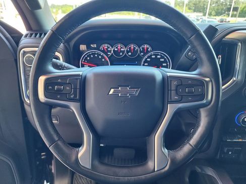 Used 2020 Chevrolet Silverado 1500 LT Trail Boss AWD/4WD image 18