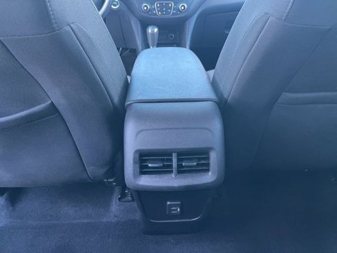 Used 2020 Chevrolet Equinox LT image 15