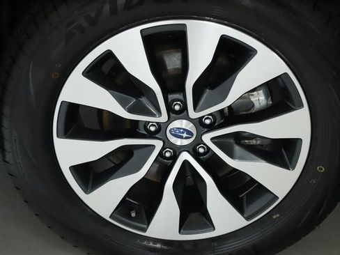 Used 2024 Subaru Outback Touring AWD/4WD image 37