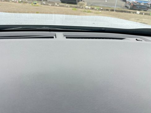 Used 2025 Toyota RAV4 XLE image 18