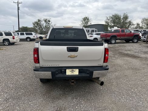 Used 2008 Chevrolet Silverado 2500 LTZ w/ Suspension Package, Off-Road image 11