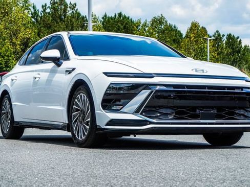 Certified 2025 Hyundai Sonata SEL FWD image 8