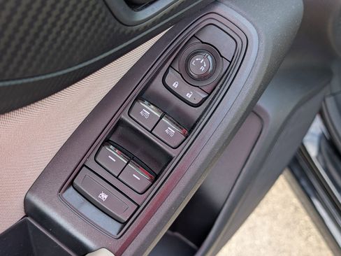 Used 2023 Subaru Impreza Premium image 7