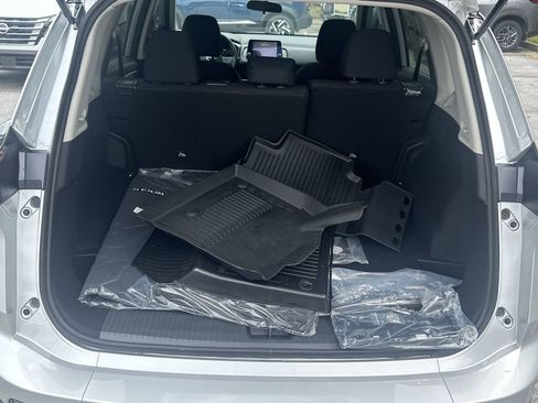 New 2025 Nissan Rogue S image 23