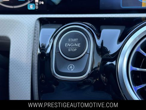 Used 2025 Mercedes-Benz CLA 250 4MATIC image 30