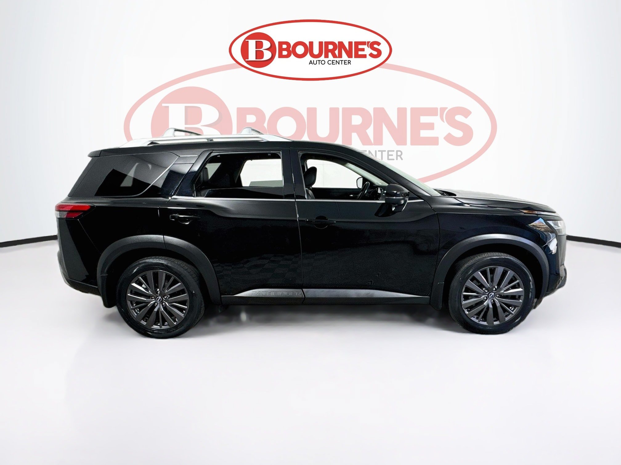 Used 2024 Nissan Pathfinder SL w/ SL Premium Package AWD/4WD image 12