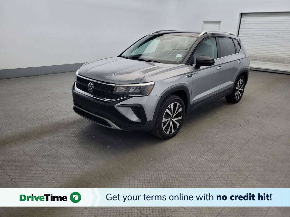 Used 2023 Volkswagen Taos SE AWD/4WD image 1