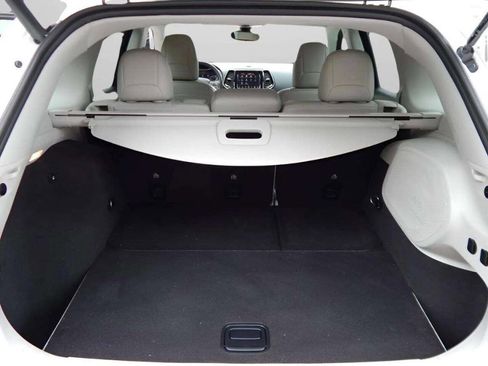 Used 2020 Jeep Cherokee Limited w/ Technology Group image 26