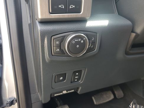 Used 2022 Ford F350 Platinum AWD/4WD image 31