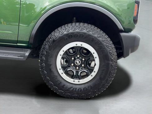 Used 2025 Ford Bronco Outer Banks w/ Sasquatch Package AWD/4WD image 27