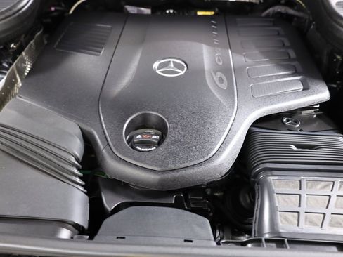 Used 2025 Mercedes-Benz GLS 450 4MATIC w/ AMG Line Exterior image 69