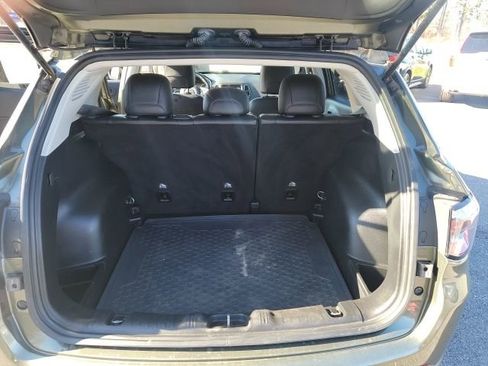 Used 2018 Jeep Compass Latitude w/ Cold Weather Group image 7