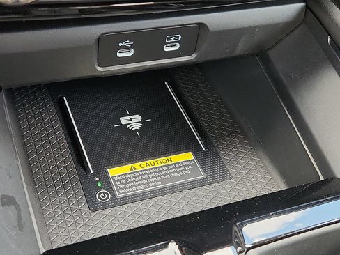 Used 2025 Honda Accord Touring image 21