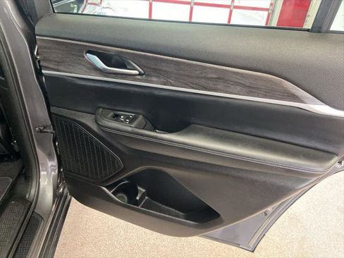 Certified 2023 Jeep Grand Cherokee L Limited image 20